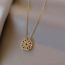 Collar de elegancia y suerte.