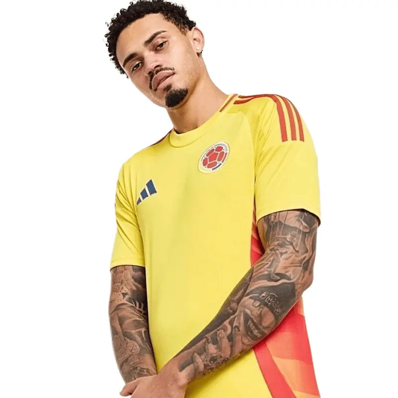 ¡SOLO HOY: CAMISETA COLOMBIA AMARILLA Y NEGRA CON 50% DE DESCUENTO + 25% DE DESCUENTO AL COMPRAR 2! ¡STOCK CASI AGOTADO, ENVÍO GRATIS Y PAGO CONTRA ENTREGA!