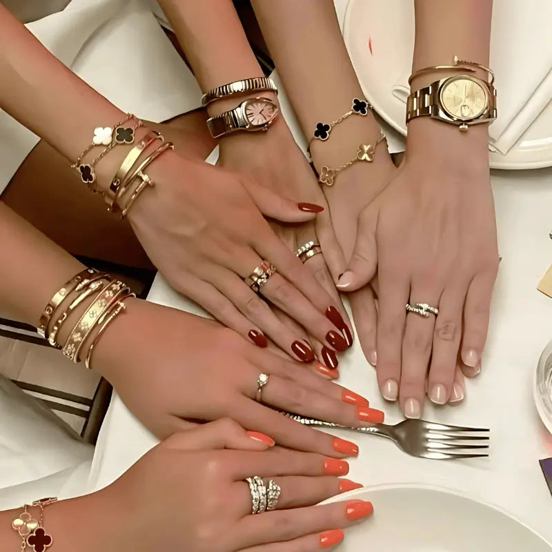 Collar Trébol de la Suerte – ¡Elegancia y Protección en un Solo Accesorio! 🔥 Promoción Relámpago: ¡Llévate el collar y recibe una pulsera de regalo! 💰 Paga solo al recibir, 🚚 Envío gratis a toda Colombia y ⏳ ¡OFERTA VÁLIDA SOLO HASTA HOY!