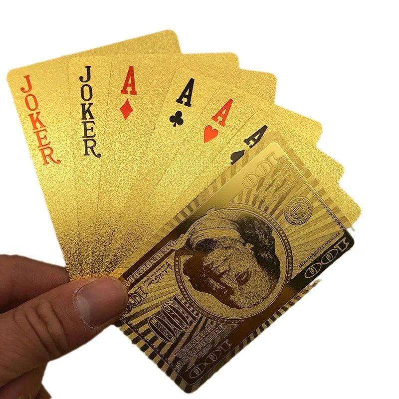 Cartas Doradas de Lujo – Lleva 2 por el precio de 1™️ y recibe completamente gratis un eBook completo con todas las estrategias para dominar el Truco y el Póker